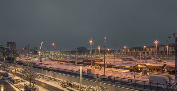 München Hauptbahnhof Gleise Winter